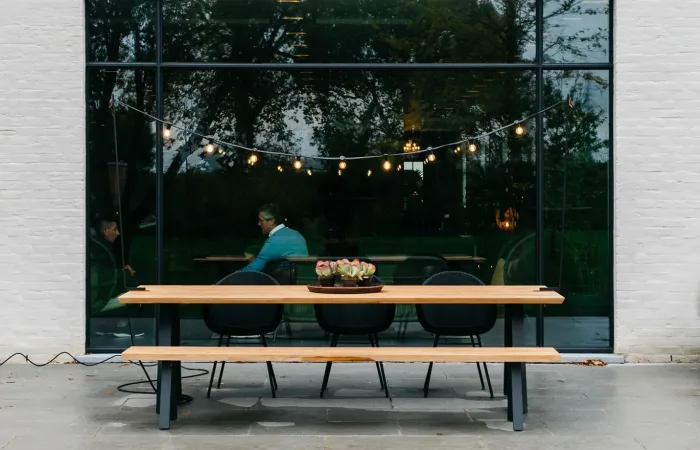 matteo dining table black base