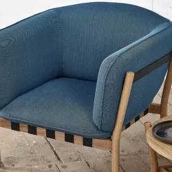 Dowel upholstery armchair ls2