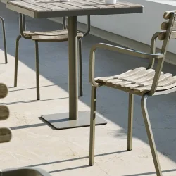 Laren stacking armchair ls3
